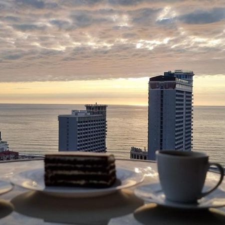 Ferienwohnung Breeze Batumi Exterior foto