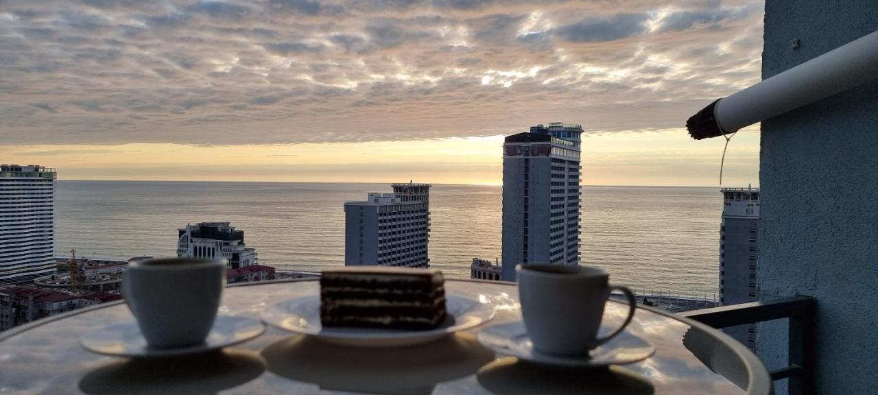 Ferienwohnung Breeze Batumi Exterior foto