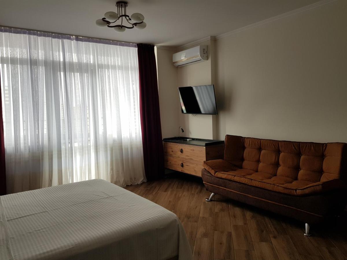 Ferienwohnung Breeze Batumi Exterior foto