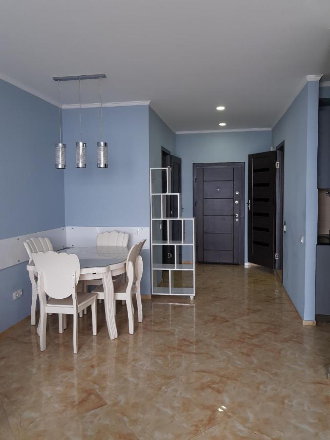 Ferienwohnung Breeze Batumi Exterior foto